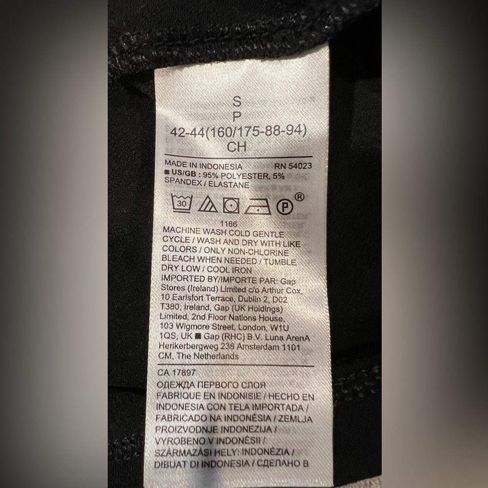 Banana Republic Black Blouse Size Small - Picture 6 of 6